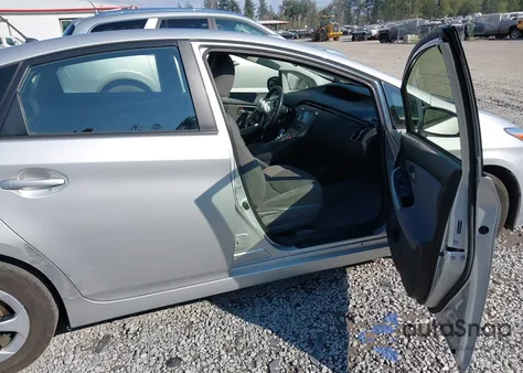 2012 Toyota Prius Two z USA, uszkodzony, nr VIN JTDKN3DUXC5489409